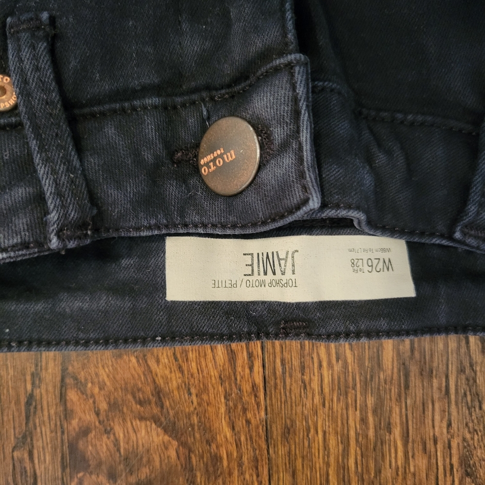 Deep discount!! Like new! Topshop Jamie petite jeans